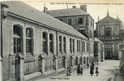 /medias/customer_2/29 Fi FONDS MOCQUE/29 Fi 741_La Facade principale et la Chapelle du Lycee de Quimper en 1916_jpg_/0_0.jpg